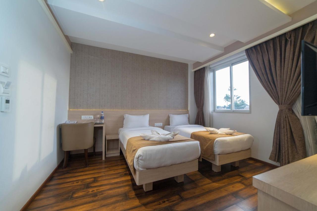 Zip By Spree Hotels Samudra Белгаум Екстериор снимка