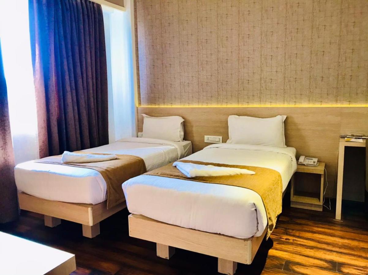 Zip By Spree Hotels Samudra Белгаум Екстериор снимка