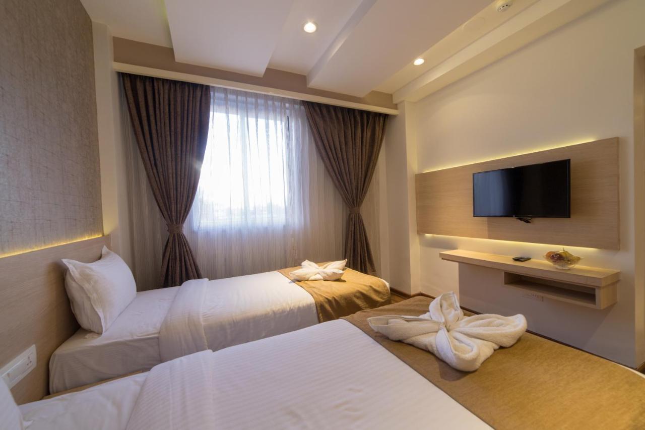 Zip By Spree Hotels Samudra Белгаум Екстериор снимка